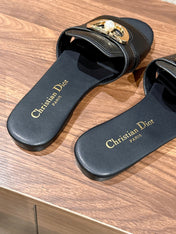DIOR 26S WIDE STRAP SLIDE SANDALS IN BLACK CALFSKIN PEARL GOLD BUCKLE