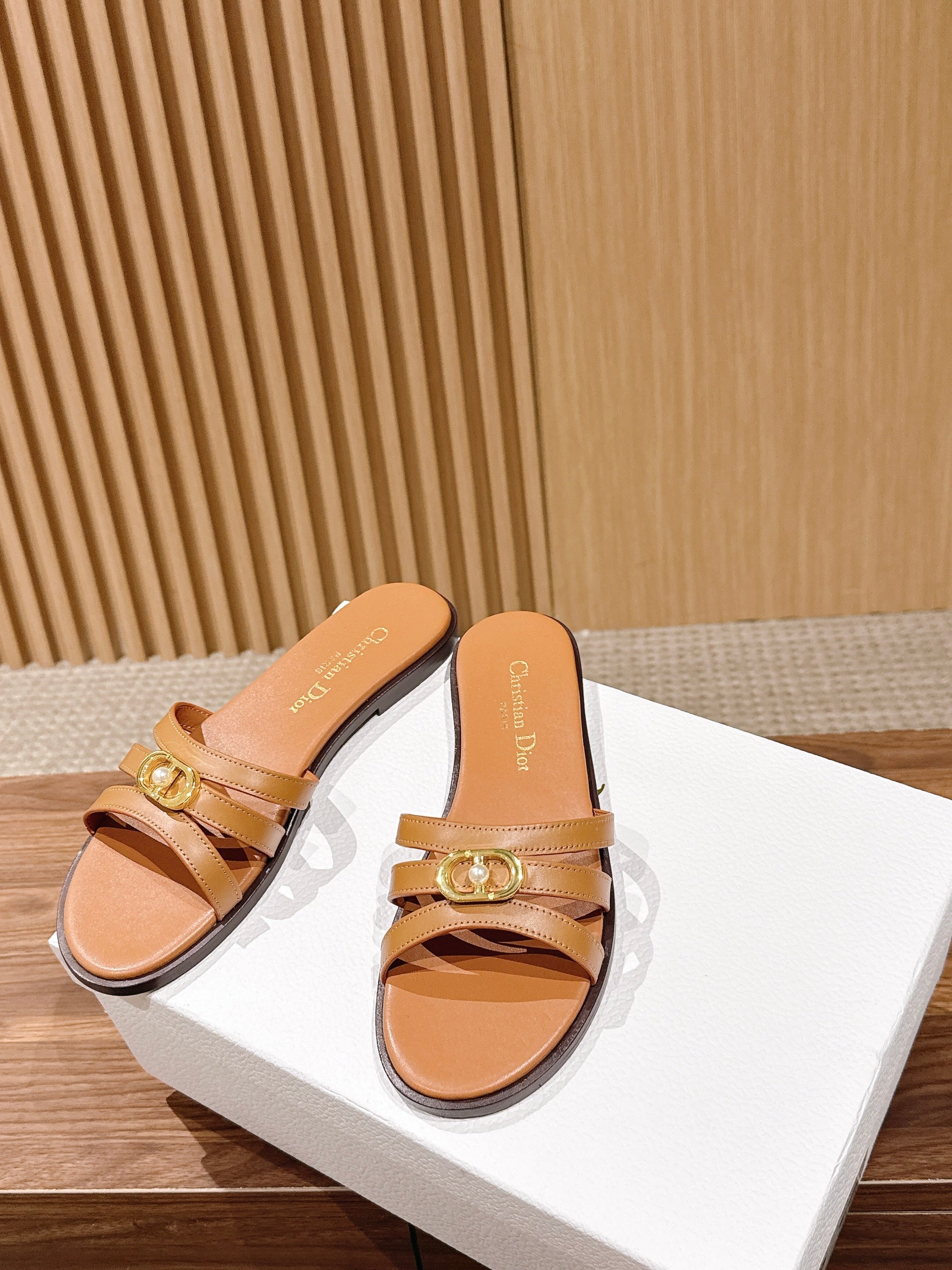 DIOR 26S MULTI STRAP SLIDE SANDALS IN CARAMEL BROWN CALFSKIN GOLD BUCKLE