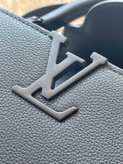 CAPUCINES EAST-WEST 27 IN BLACK TAURILLON