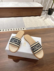 DWAY SLIDES IN BEIGE AND NAVY BLUE TECHNICAL FABRIC