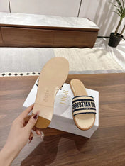 DWAY SLIDES IN BEIGE AND NAVY BLUE TECHNICAL FABRIC