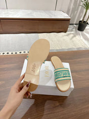 DWAY SLIDES IN BEIGE AND GREEN TECHNICAL FABRIC