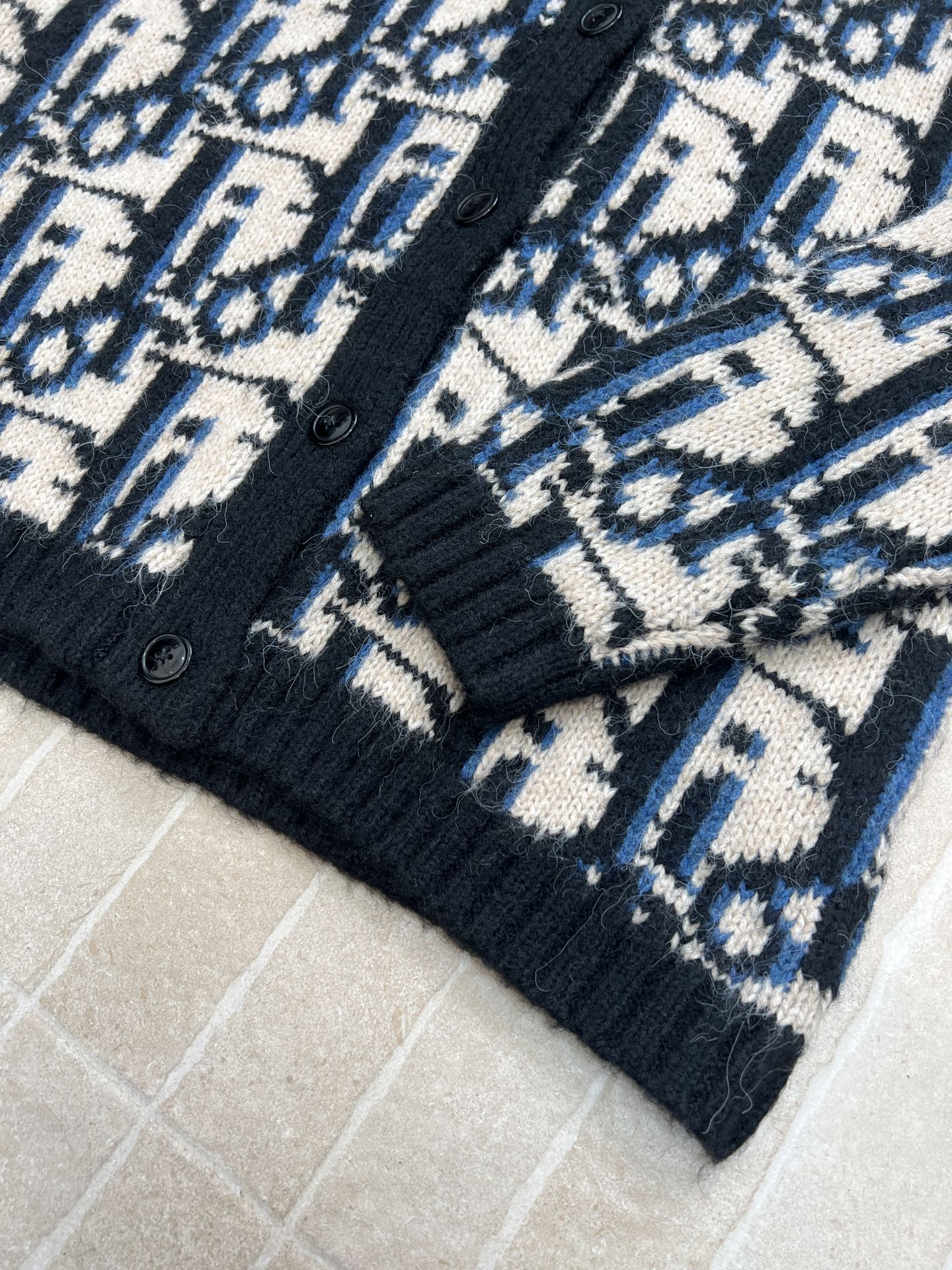 DIOR 26S KNITTED CARDIGAN 1064