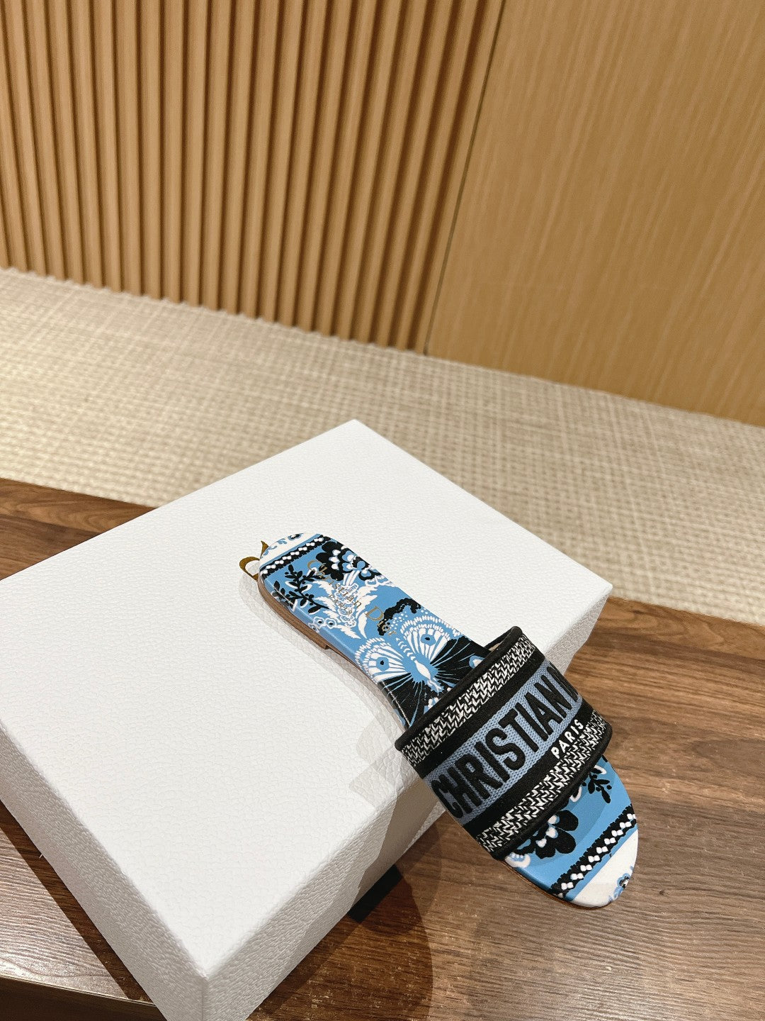 DIOR 26S SLIDE SANDALS IN BLUE FLORAL PRINT LOGO STRAP