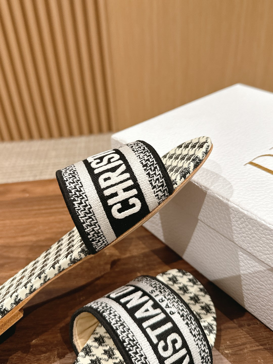 DIOR 26S D-CLUB FLAT SLIDES IN BLACK AND WHITE HOUNDSTOOTH
