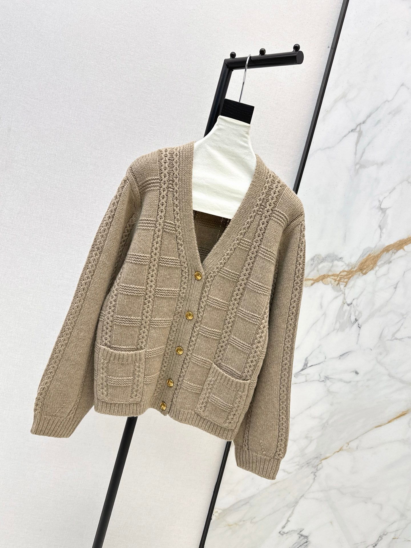VALENTINO 26S CARDIGAN STYLE 70